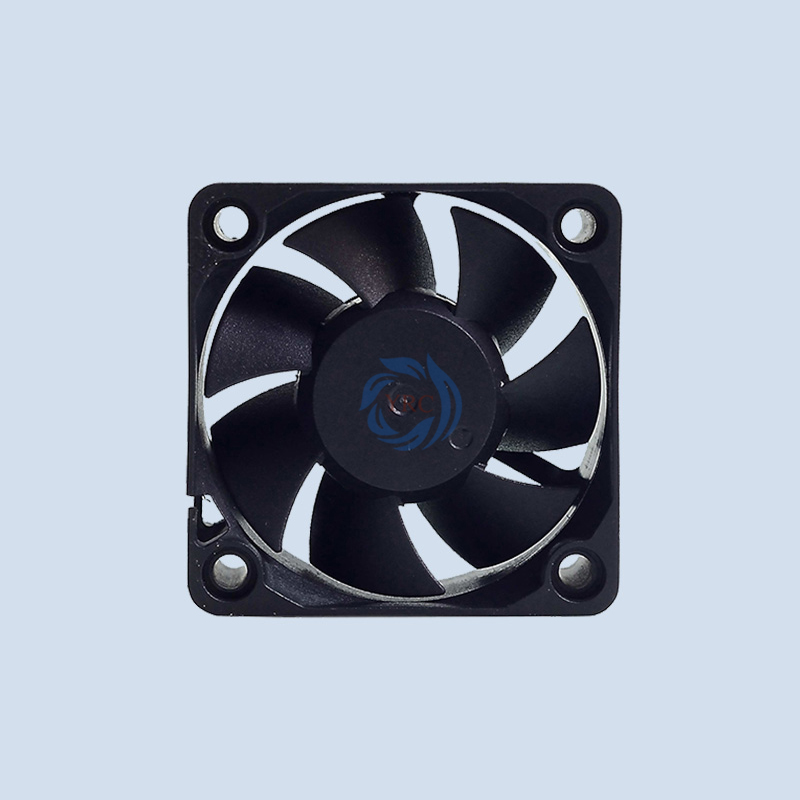 5025 axial fan