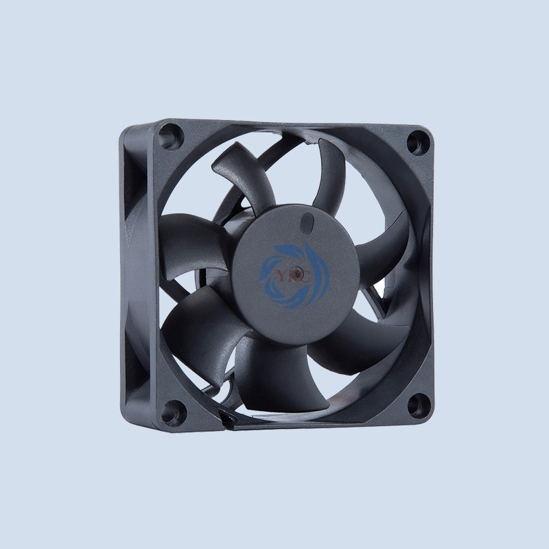 7025 axial fan